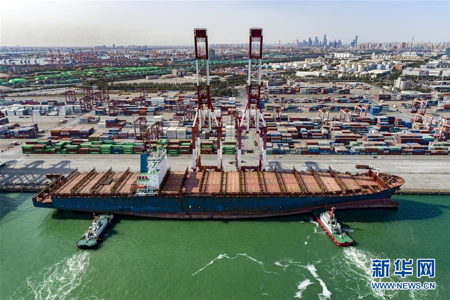 （新華全媒頭條&middot;圖文互動）（7）歷史交匯點上的宏偉藍(lán)圖 &mdash;&mdash;《中共中央關(guān)于制定國民經(jīng)濟(jì)和社會發(fā)展第十四個五年規(guī)劃和二〇三五年遠(yuǎn)景目標(biāo)的建議》誕生記