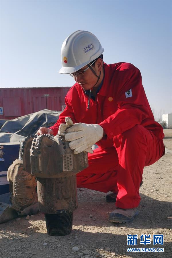 （青春的夢想 青春的奮斗&middot;圖文互動）（3）年輕，就要無悔擔當&mdash;&mdash;青春在奉獻中閃光