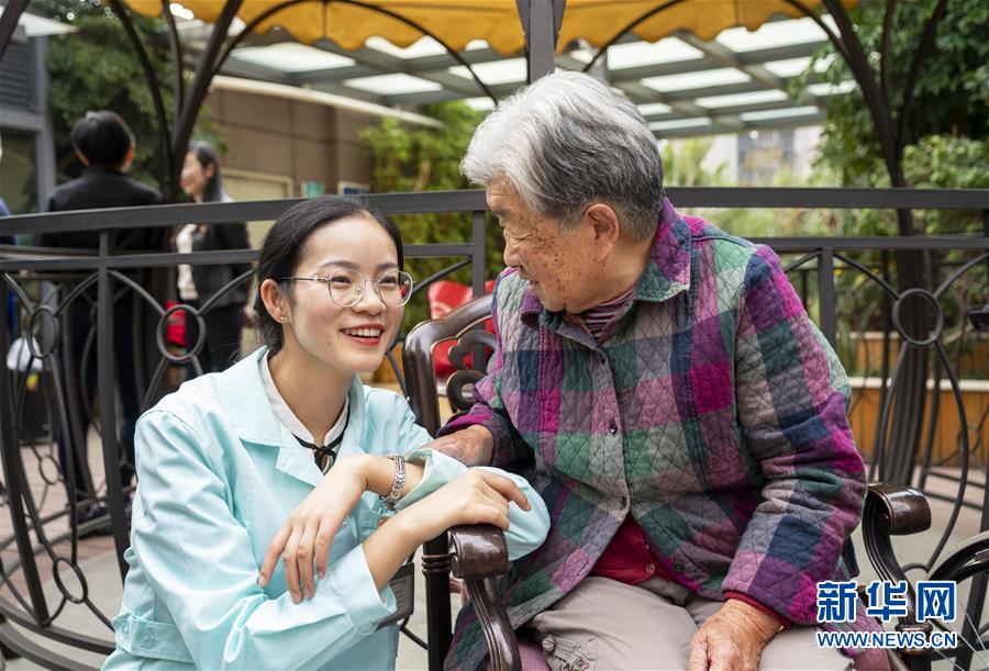 （新華全媒頭條&middot;五中全會精神在基層&middot;圖文互動）（3）奮發(fā)新青年　逐夢新征程&mdash;&mdash;各地青年學習貫徹落實五中全會精神觀察