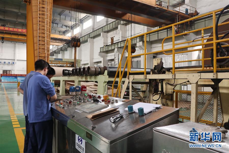 (全面建成小康社會(huì)“百城千縣萬(wàn)村調(diào)研行”·圖文互動(dòng))(2)產(chǎn)業(yè)強(qiáng)起來(lái) 精神富起來(lái)——廣東潢涌“落后地”變“明星村”的小康之路