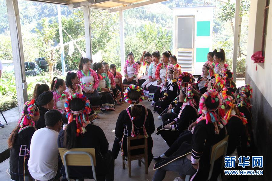 （五中全會(huì)精神在基層&middot;圖文互動(dòng)）（5）天津、福建、廣東、云南等地創(chuàng)新形式讓黨的十九屆五中全會(huì)精神&ldquo;飛入尋常百姓家&rdquo;