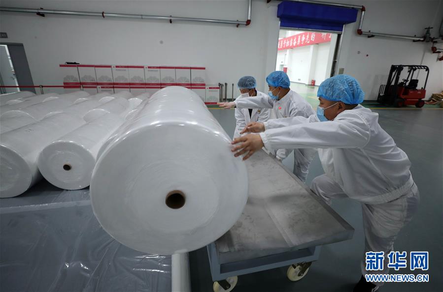 (新華全媒頭條·迎接兩會(huì)特別報(bào)道·圖文互動(dòng))(7)不同尋常的兩會(huì) 萬(wàn)眾一心的力量——寫(xiě)在2020年全國(guó)兩會(huì)召開(kāi)之際