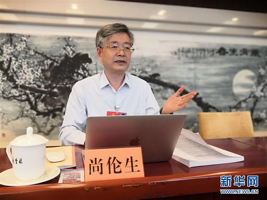 （兩會(huì)&middot;熱點(diǎn)畫報(bào)）（6）代表委員聚焦民法典草案