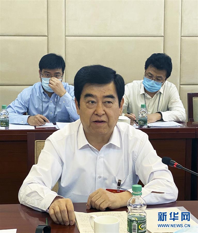 （兩會(huì)&middot;熱點(diǎn)畫報(bào)）（9）代表委員聚焦民法典草案