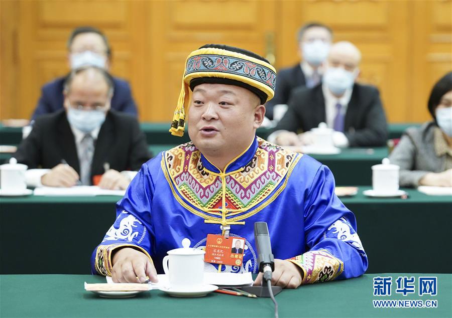 （新華全媒頭條&middot;圖文互動(dòng)）（8）從人民中汲取磅礴力量&mdash;&mdash;習(xí)近平總書(shū)記同出席2020年全國(guó)兩會(huì)人大代表、政協(xié)委員共商國(guó)是紀(jì)實(shí)