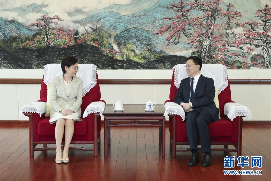 (時(shí)政)韓正會(huì)見(jiàn)林鄭月娥