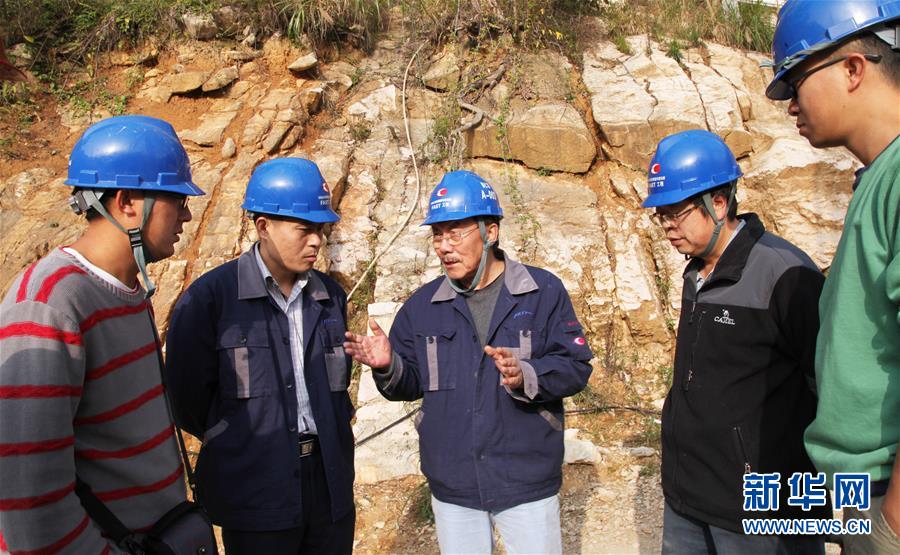 (新華全媒頭條·圖文互動(dòng))(5)祖國(guó)和人民永遠(yuǎn)銘記——獻(xiàn)給逝去的最美奮斗者