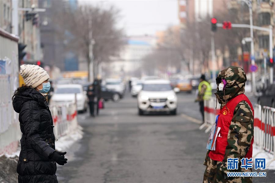 （習近平致敬的戰(zhàn)&ldquo;疫&rdquo;英雄&middot;志愿者篇&middot;圖文互動）（12）他們，微光成炬照征程