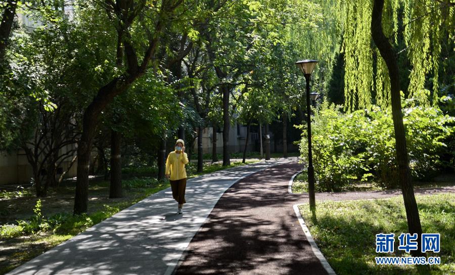 （總書記推動的改革身邊事&middot;文化改革篇）（3）特寫：&ldquo;生活便利了，環(huán)境變美了，人也舒心了&rdquo; &mdash;&mdash;感受基層文明實(shí)踐站里的惠民服務(wù)