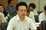 中國電信集團公司黨組成員、副總經(jīng)理楊小偉發(fā)言