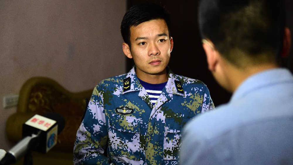 90后潛水員官東：&ldquo;在最危急的那一刻，我只想著趕緊救人&rdquo;