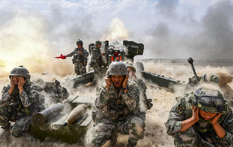 &ldquo;火力-2017&middot;青銅峽&rdquo; 站在怒吼的火炮背后有多震撼？