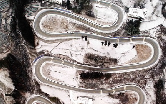 令人嘆為觀止的蜿蜒公路！