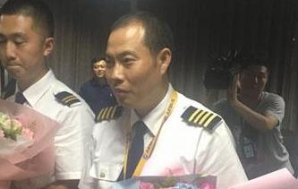 空中驚魂 奇跡備降！&ldquo;英雄機組&rdquo;太牛了