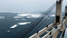 &ldquo;天恩&rdquo;北極迎冰雪