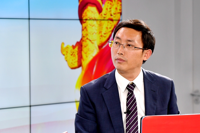 繼往是為了開來，那么開什么來？我們的未來是什么？我們現在站在什么歷史方位上？往哪里去走？