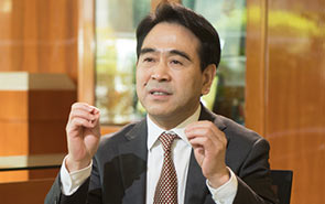 【第二十三期】沈仁康：把&ldquo;服務(wù)民企&rdquo;融入基因，在&ldquo;破解痛點(diǎn)&rdquo;中共生共贏