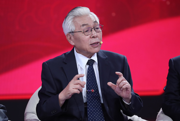 月亮離地球最近，是到達各個遙遠天體的一個&lsquo;轉運站&rsquo;。