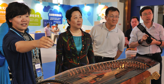 北京市市科委主任閆傲霜、副主任朱世龍檢查2015年科技周主場籌備工作