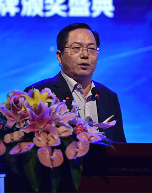 經(jīng)濟(jì)學(xué)家、中國人民銀行研究局研究員鄒平座