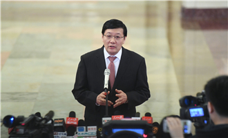 全國社?；鹄硎聲硎麻L樓繼偉接受采訪