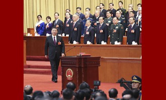 習(xí)近平當(dāng)選國家主席、中央軍委主席