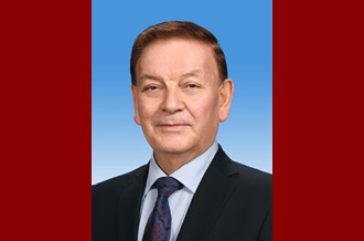 第十三屆全國人民代表大會(huì)常務(wù)委員會(huì)副委員長艾力更&middot;依明巴海