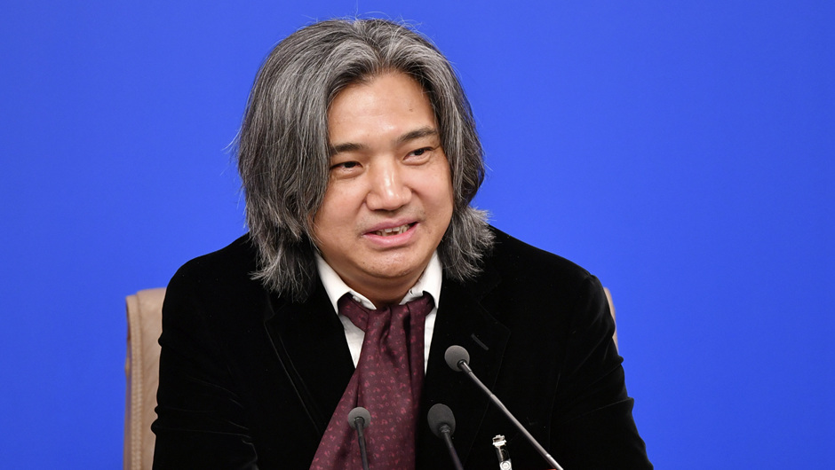 全國政協(xié)常委、文化文史和學(xué)習(xí)委員會委員，中國美術(shù)館館長，中國美術(shù)家協(xié)會副主席 吳為山