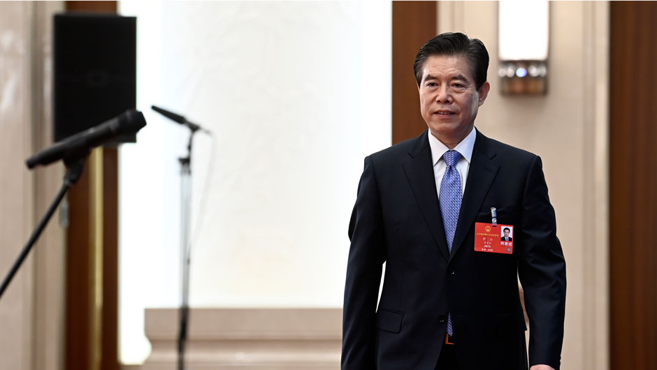 商務部部長鐘山步入&ldquo;部長通道&rdquo;