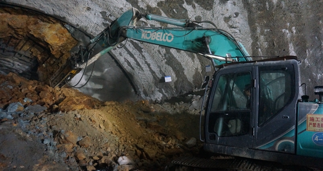 10.24公里！贛深高鐵&ldquo;第一長隧&rdquo;貫通！