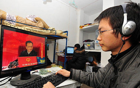 2010年網(wǎng)友關(guān)注溫家寶總理接受中國(guó)政府網(wǎng)、新華網(wǎng)聯(lián)合專訪