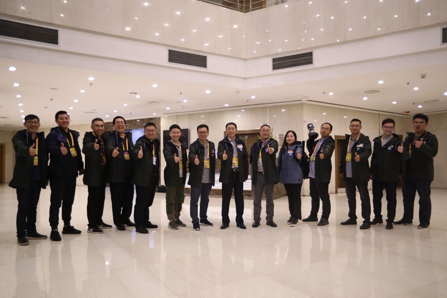 新華網(wǎng)國慶前方報道團隊，出發(fā)啦！