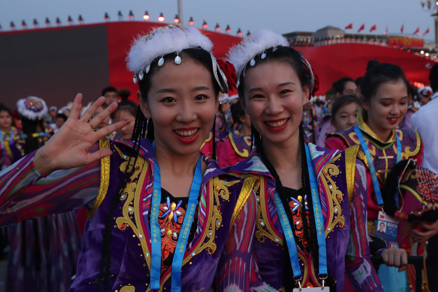 今晚，我們歡聚在天安門廣場