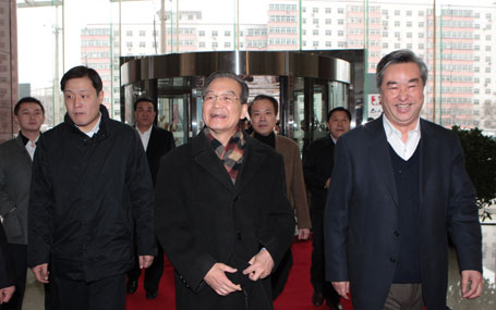 溫家寶抵達(dá)中國政府網(wǎng)、新華網(wǎng)