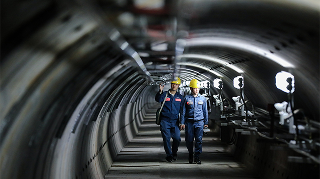 新春走基層丨&ldquo;機器人&rdquo;保供電？這個春節(jié)很有科技范兒！