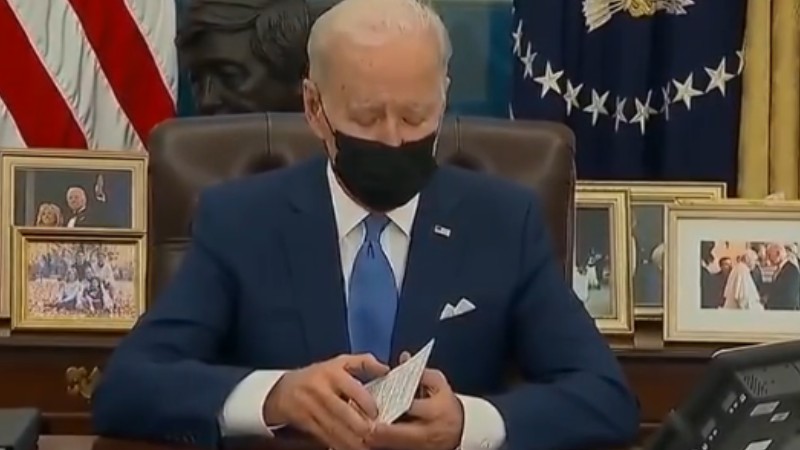 美國FBI遇數(shù)十年來最血腥事件！拜登慰問遇害特工家屬