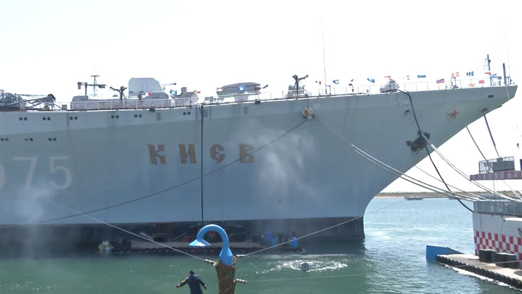 驚險刺激！打卡國內(nèi)唯一的航母主題公園，讓到場游客大呼過癮