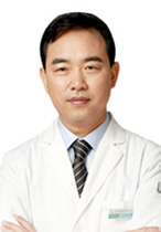 巫文云：鼻整形專(zhuān)家