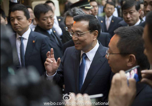 李克強(qiáng)：在非中企了解當(dāng)?shù)匚幕拍茉「?。圖片來源：&ldquo;新國際&rdquo;微博。