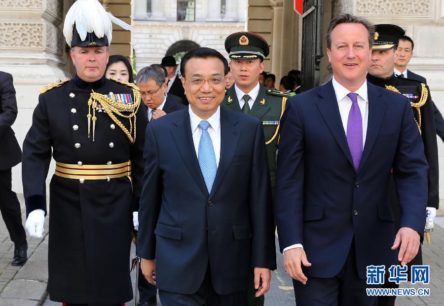 6月17日，中國國務院總理李克強在倫敦唐寧街10號首相府同英國首相卡梅倫舉行中英總理年度會晤。新華社記者 龐興雷 攝
