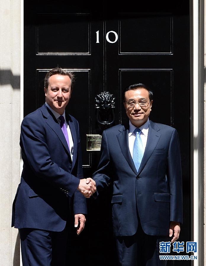 6月17日，國務院總理李克強在倫敦唐寧街10號首相府同英國首相卡梅倫舉行中英總理年度會晤。新華社記者 李濤 攝