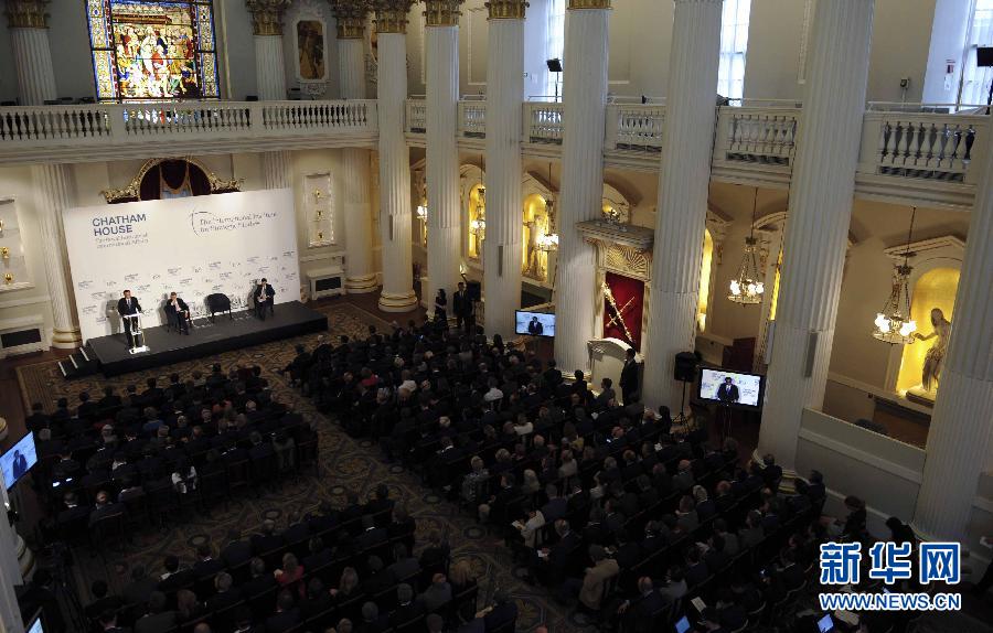 6月18日，國務(wù)院總理李克強(qiáng)在倫敦金融城市長官邸面向英國皇家國際問題研究所和國際戰(zhàn)略研究所兩大智庫發(fā)表題為《共建包容發(fā)展的美好世界》的演講。新華社記者 張鐸 攝
