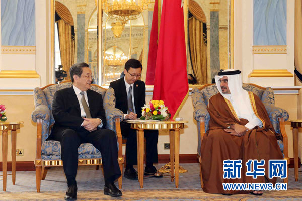 11月6日，正在巴林進行正式友好訪問的全國政協(xié)主席俞正聲在麥納麥會見巴林王儲薩勒曼。 新華社記者劉衛(wèi)兵攝