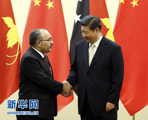 11月22日，國(guó)家主席習(xí)近平在斐濟(jì)楠迪會(huì)見(jiàn)巴布亞新幾內(nèi)亞總理奧尼爾。 新華社記者姚大偉攝 