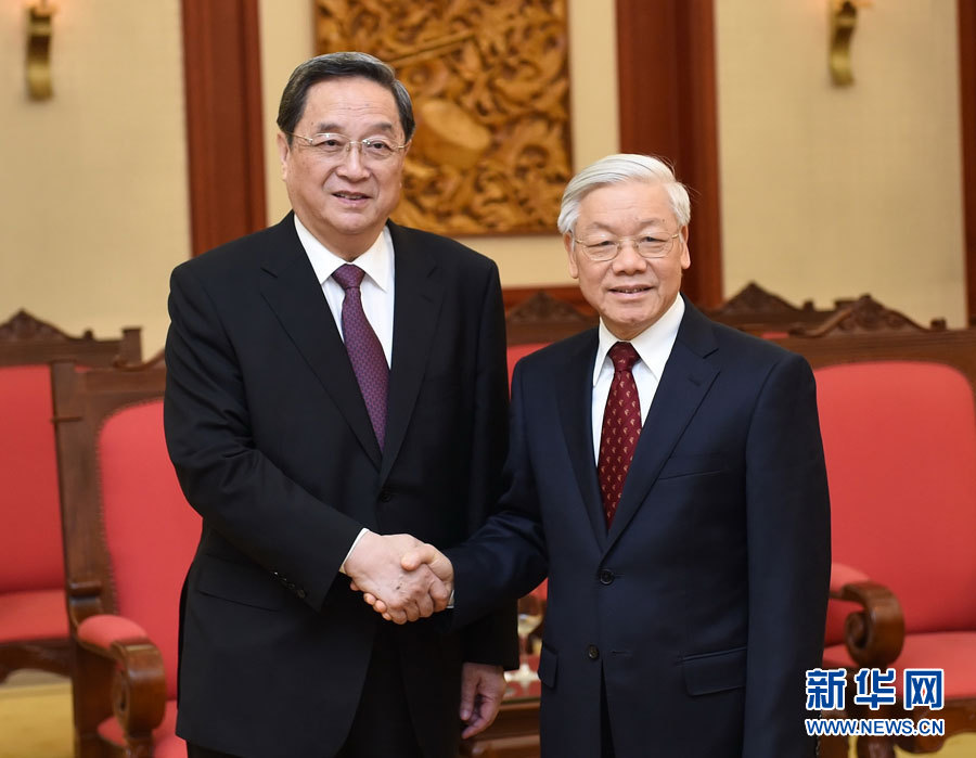 12月25日至27日，中共中央政治局常委、全國政協(xié)主席俞正聲對越南進行正式訪問。這是12月26日，俞正聲在河內(nèi)會見越共中央總書記阮富仲。 新華社記者劉建生攝