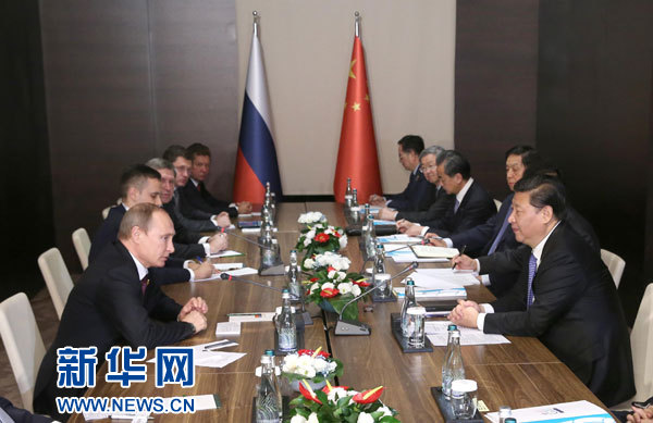 11月15日，國家主席習近平在土耳其安塔利亞會見俄羅斯總統(tǒng)普京。 新華社記者馬占成攝