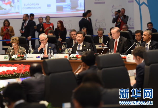 11月15日，國(guó)家主席習(xí)近平在土耳其安塔利亞出席二十國(guó)集團(tuán)領(lǐng)導(dǎo)人第十次峰會(huì)第一階段會(huì)議。 新華社記者李學(xué)仁攝 