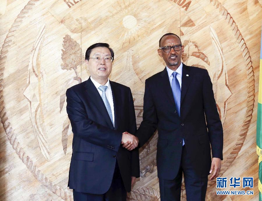 3月22日至23日，全國人大常委會委員長張德江對盧旺達進行正式友好訪問。這是3月23日，張德江在盧旺達首都基加利會見盧旺達總統(tǒng)卡加梅。新華社記者 丁林 攝