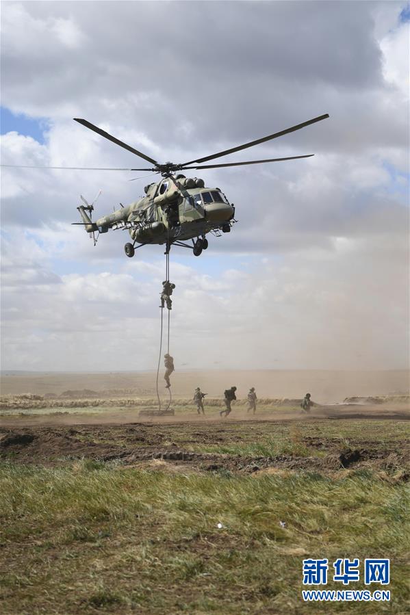 (國際·圖文互動(dòng))(3)“東方-2018”戰(zhàn)略演習(xí)中俄聯(lián)合戰(zhàn)役演練正式開始