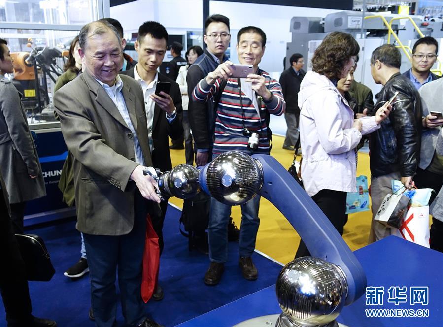 （新華全媒頭條&middot;聚焦進(jìn)口博覽會&middot;圖文互動）（6）在開放中匯聚強勁動能&mdash;&mdash;從首屆進(jìn)博會觀察全球創(chuàng)新發(fā)展走向